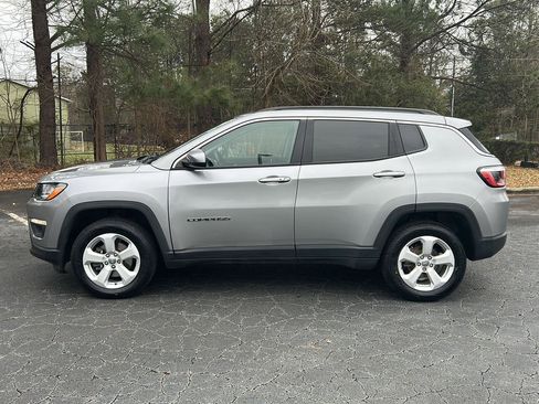 Used 2020 Jeep Compass Latitude w/ Popular Equipment Group image 3