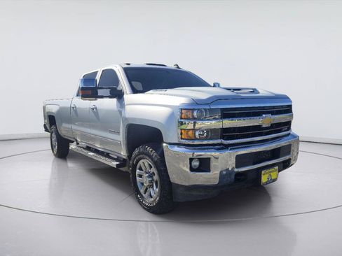 Used 2019 Chevrolet Silverado 3500 LTZ w/ Duramax Plus Package AWD/4WD image 7