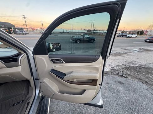 Used 2018 GMC Yukon Denali w/ Denali Ultimate Package RWD image 24