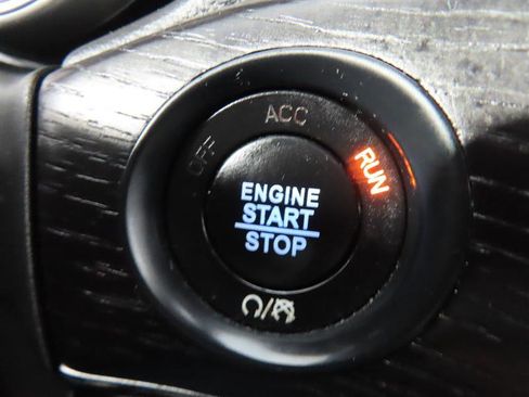 Used 2020 Jeep Grand Cherokee High Altitude image 20