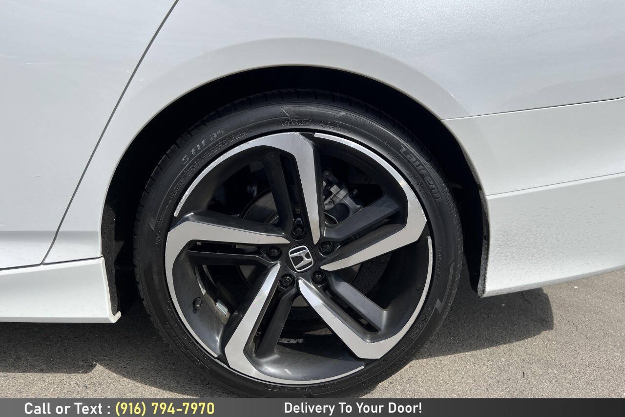 Used 2018 Honda Accord Sport image 10