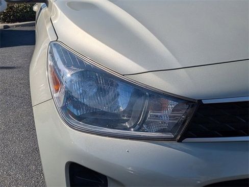 Used 2018 Kia Rio S image 10