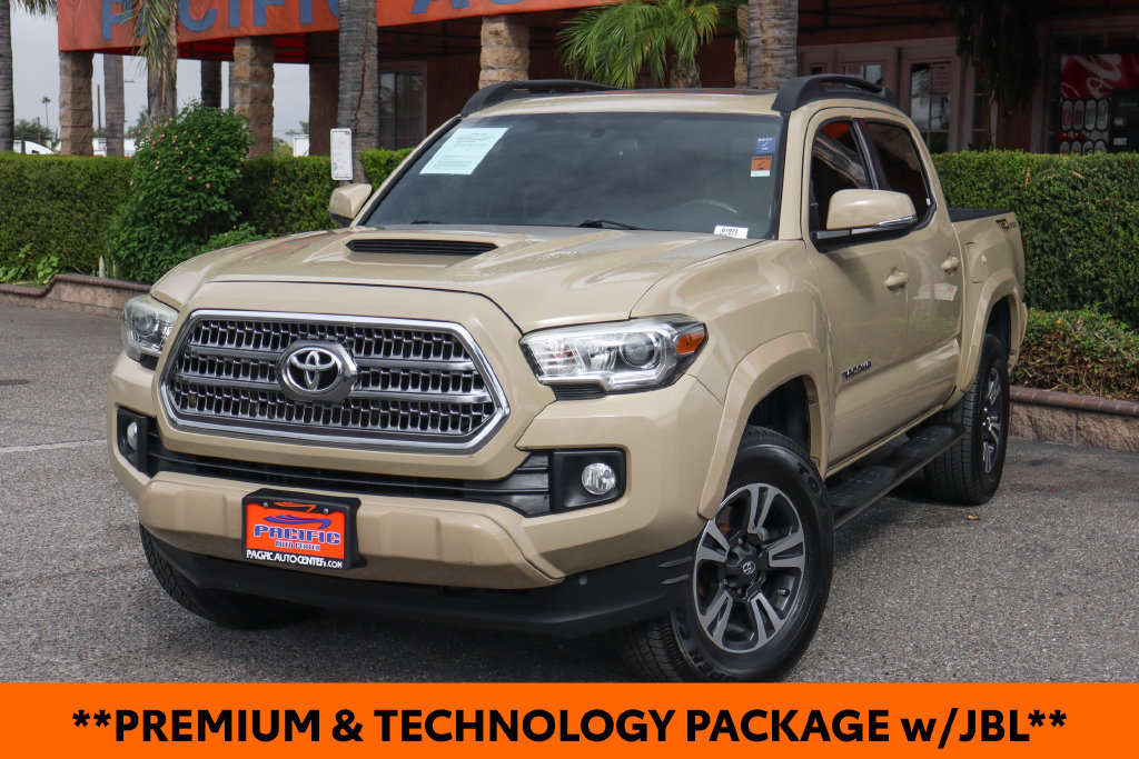 Used 2016 Toyota Tacoma TRD Sport RWD image 4