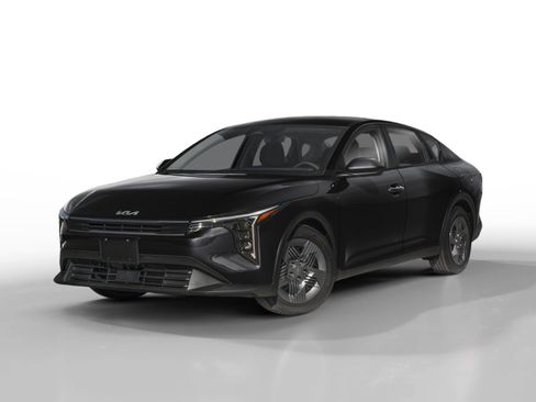 New 2025 Kia K4 LXS image 1