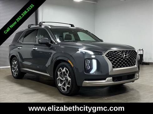 Used 2022 Hyundai Palisade Calligraphy w/ Winter Package image 2