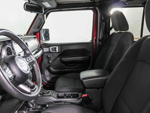 Used 2021 Jeep Wrangler Unlimited Sport image 18