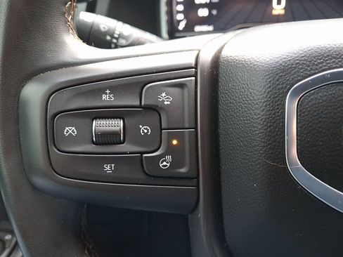 Used 2025 GMC Sierra 3500 AT4 AWD/4WD image 21