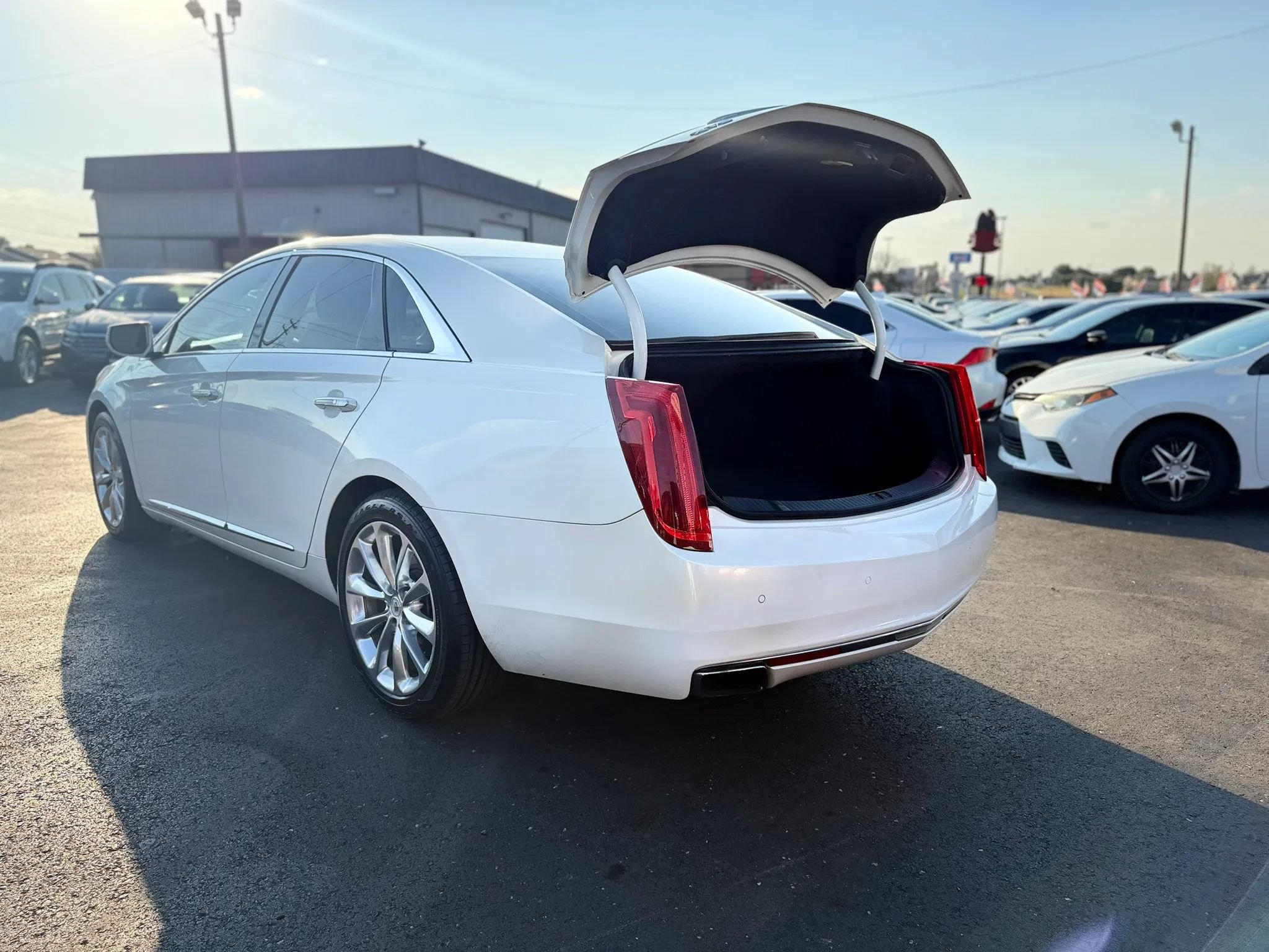 Used 2013 Cadillac XTS Premium FWD image 38