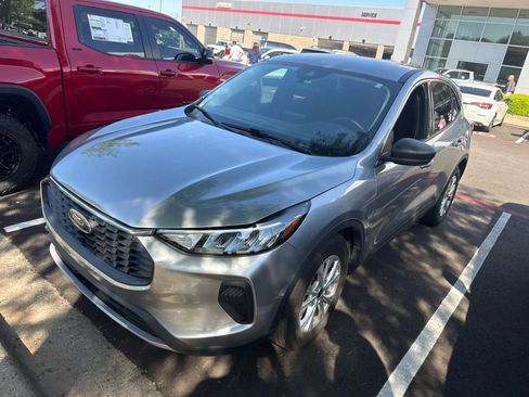 Used 2024 Ford Escape Active FWD image 4
