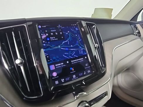 Certified 2023 Volvo XC60 B5 Plus w/ Climate Package image 26