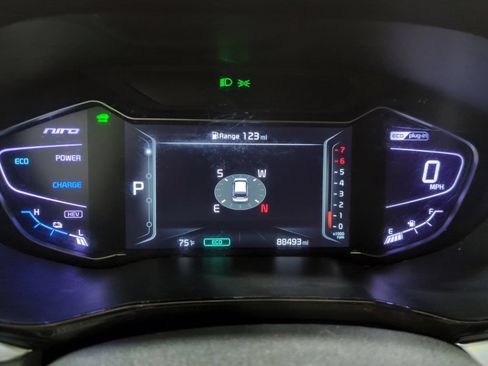 Used 2020 Kia Niro EX Premium FWD image 21