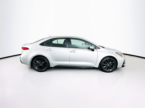 Used 2026 Toyota Corolla SE FWD image 10