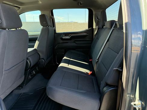 Certified 2025 Chevrolet Silverado 1500 LT image 18