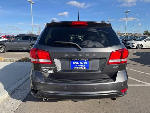 Used 2017 Dodge Journey SXT w/ Premium Group image 6