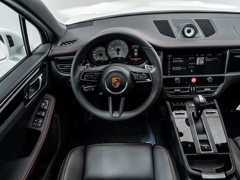 New 2026 Porsche Macan AWD/4WD image 14
