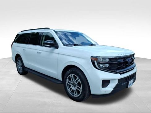 Used 2025 Ford Expedition Max Active AWD/4WD image 11