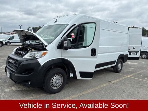 Used 2025 RAM ProMaster 2500 w/ Convenience Group image 15