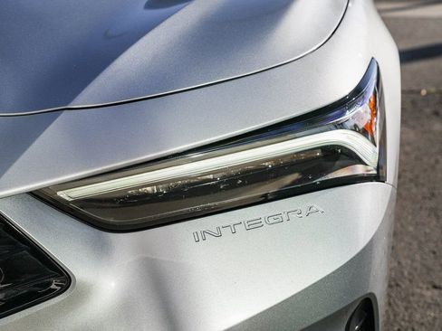 Used 2023 Acura Integra image 8