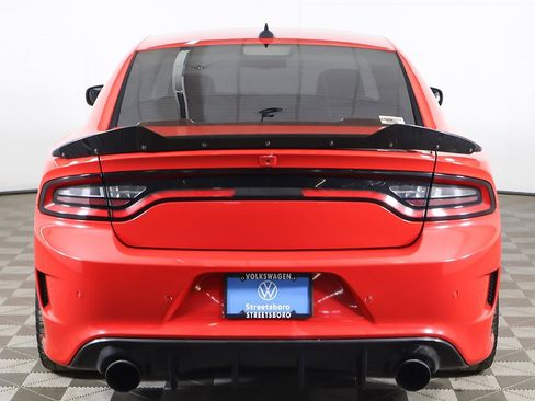 Used 2018 Dodge Charger R/T image 17