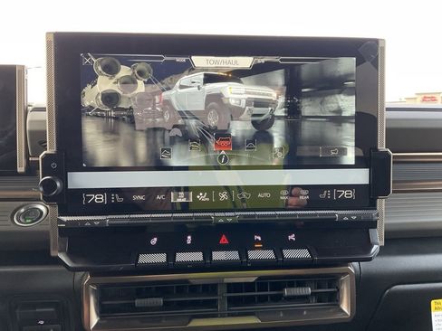 New 2025 GMC Hummer EV 2X image 25