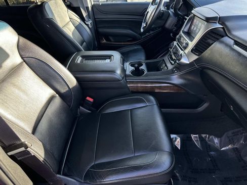 Used 2016 Chevrolet Suburban LT w/ Luxury Package image 26