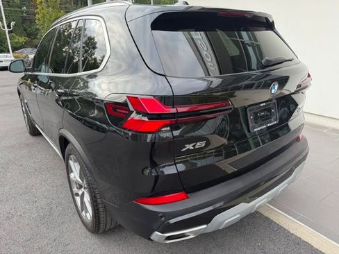 Used 2025 BMW X5 xDrive40i w/ Premium Package image 9