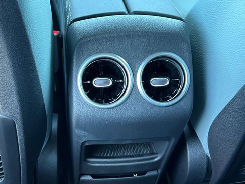 New 2026 Mercedes-Benz GLB 250 image 17