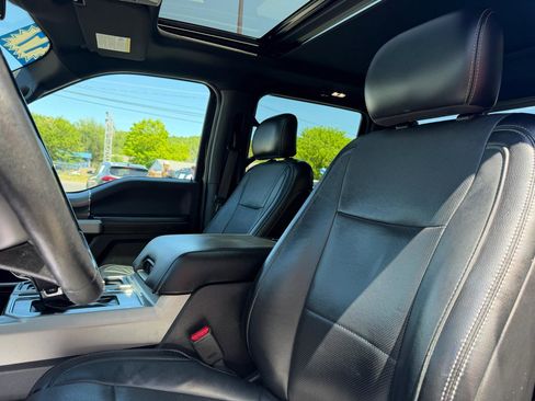 Used 2017 Ford F150 Lariat AWD/4WD image 9