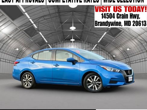 Used 2021 Nissan Versa SV image 1