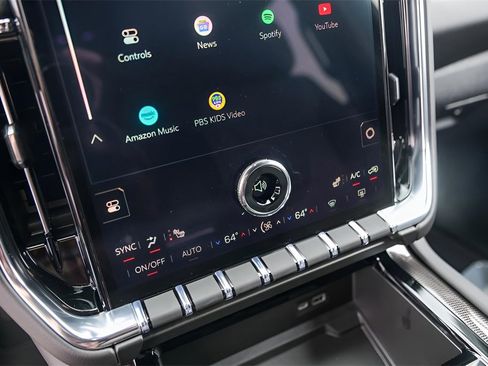 Used 2026 GMC Yukon XL Elevation image 21