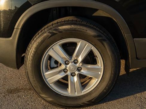 Used 2020 Chevrolet Trax LT image 12