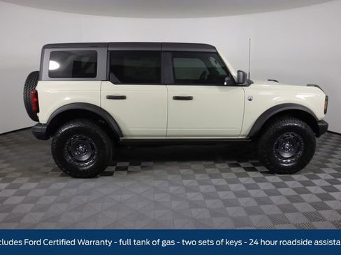 New 2025 Ford Bronco Big Bend w/ Black Diamond Package image 2