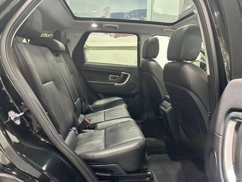 Used 2019 Land Rover Discovery Sport HSE AWD/4WD image 46