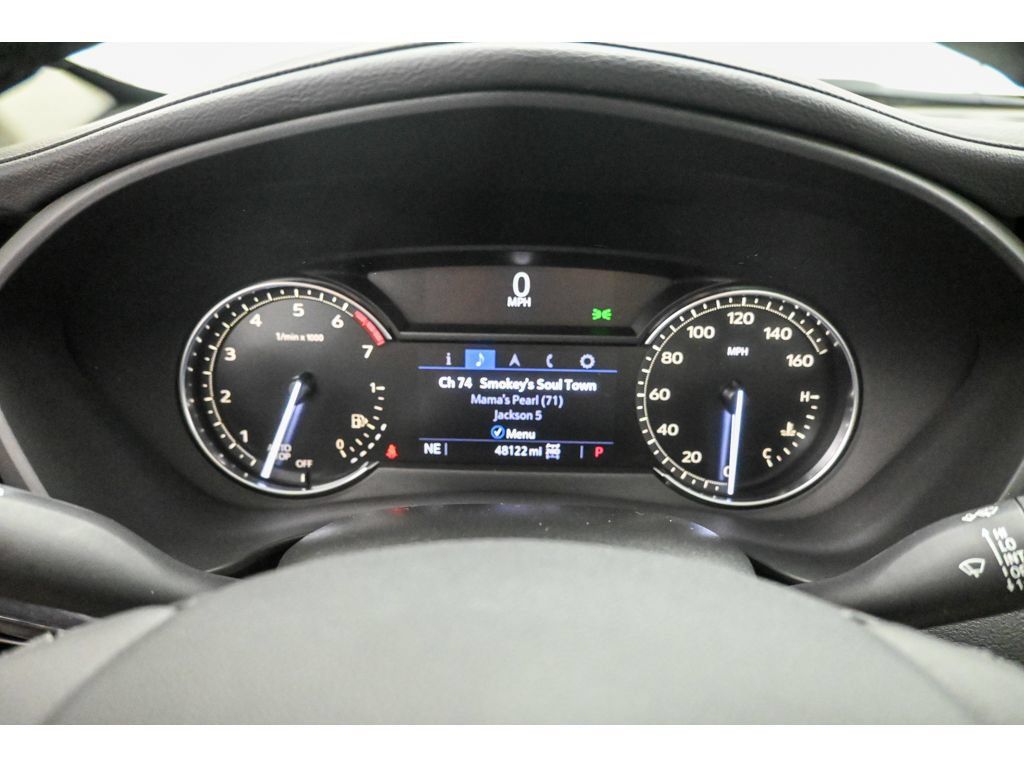 Used 2020 Cadillac XT4 Luxury w/ Cold Weather Package AWD/4WD image 15