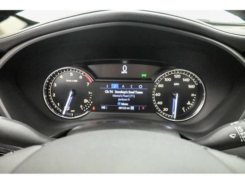 Used 2020 Cadillac XT4 Luxury w/ Cold Weather Package AWD/4WD image 15