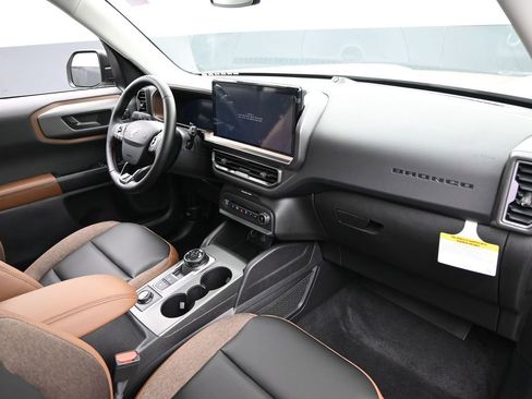 New 2025 Ford Bronco Sport Outer Banks w/ Outer Banks Tech Package+ AWD/4WD image 26