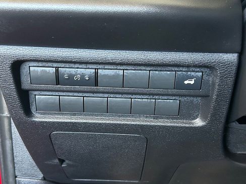 Used 2024 Mitsubishi Outlander FWD image 26