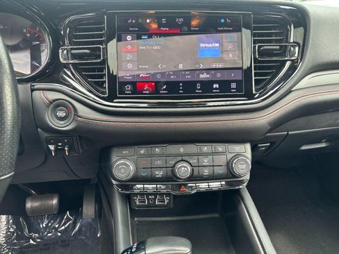 Used 2024 Dodge Durango GT AWD/4WD image 15