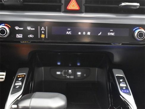 Certified 2025 Kia Sorento SX Prestige image 20