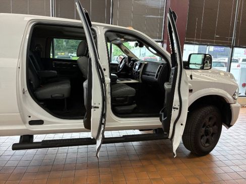 Used 2017 RAM 3500 Big Horn w/ Sport Appearance Group image 36