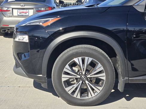 Used 2023 Nissan Rogue SV AWD/4WD image 7