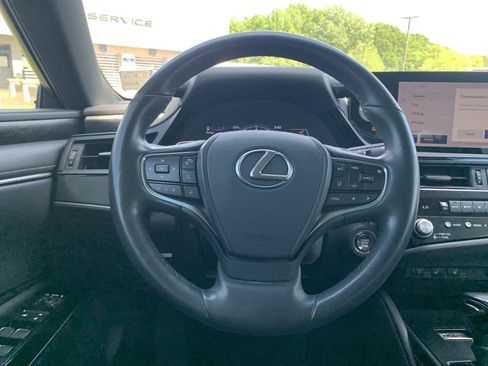 Certified 2023 Lexus ES 350 w/ Premium Package FWD image 6