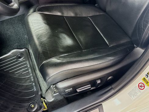 Used 2014 Toyota Avalon image 17