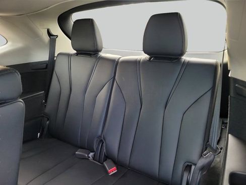 Used 2024 Acura MDX FWD image 12