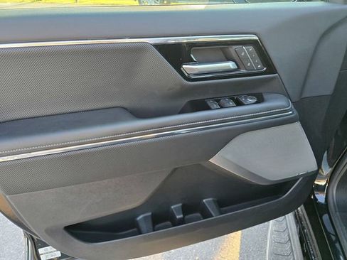 New 2025 GMC Sierra EV Denali image 19