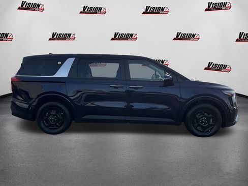 New 2026 Kia Carnival FWD image 4