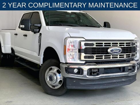 Used 2023 Ford F350 XLT w/ 360-Degree Camera Package AWD/4WD image 1