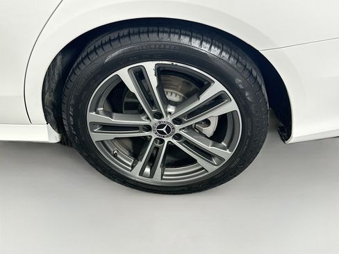 Used 2021 Mercedes-Benz E 350 Sedan image 11