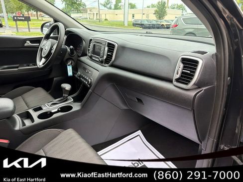 Used 2019 Kia Sportage LX AWD/4WD image 12