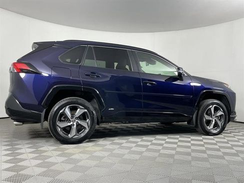 Certified 2021 Toyota RAV4 SE image 7